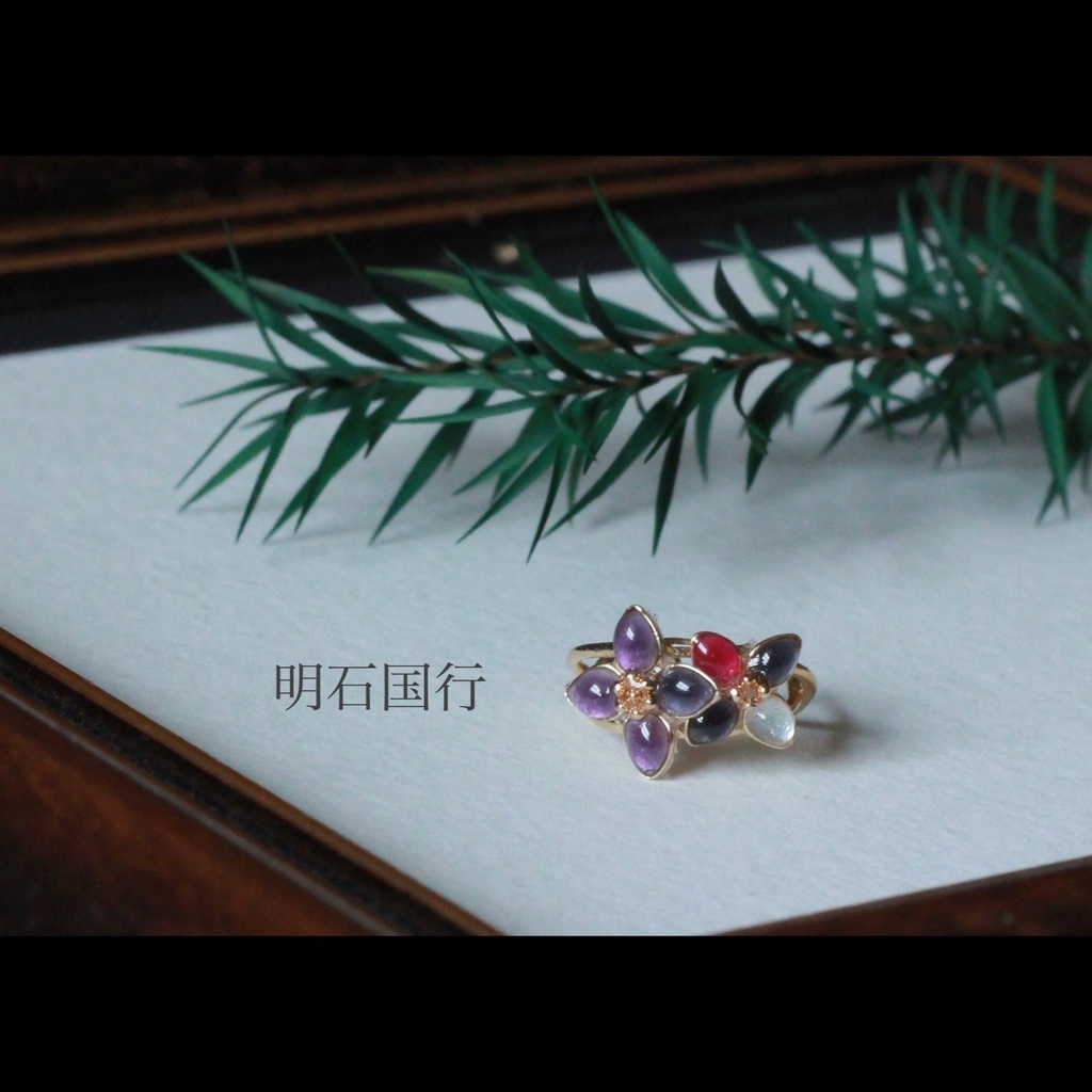 刀を恋う花 イヤーカフ