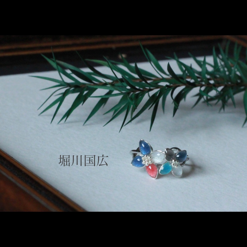 刀を恋う花 イヤーカフ