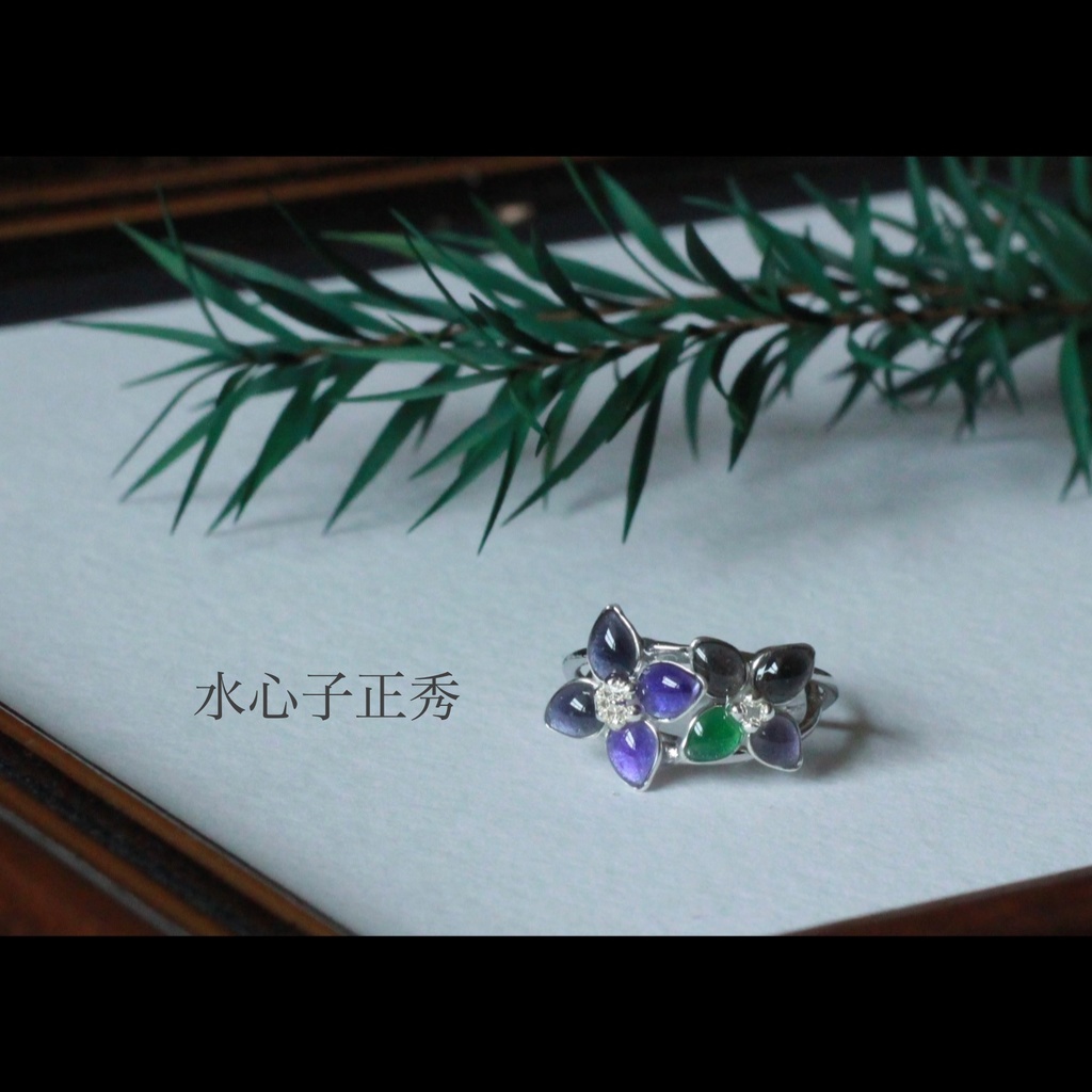 刀を恋う花 イヤーカフ