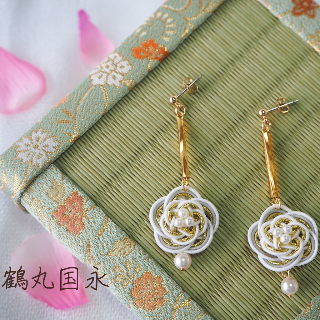 刀剣男士イメージ水引ピアス・イヤリング《花結-はなむすび- 》