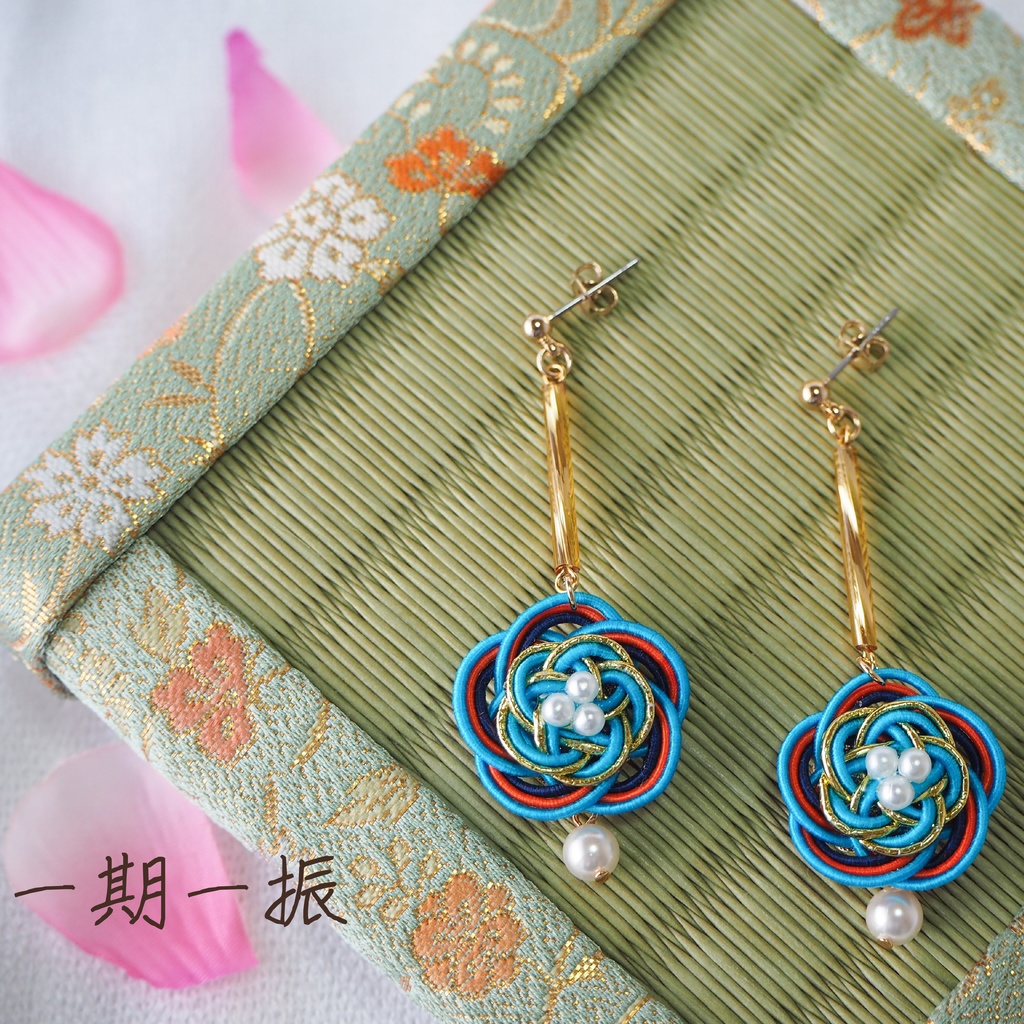 刀剣男士イメージ水引ピアス・イヤリング《花結-はなむすび- 》