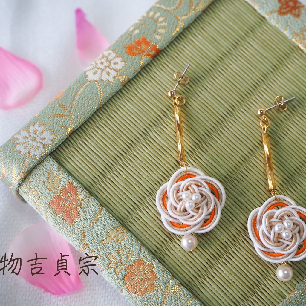 刀剣男士イメージ水引ピアス・イヤリング《花結-はなむすび- 》