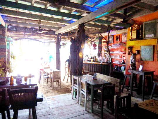 写真素材_浜辺の酒場