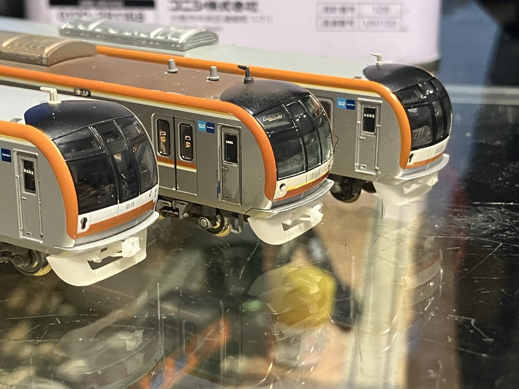 東京の10000系鍵穴地下電車用 スカート