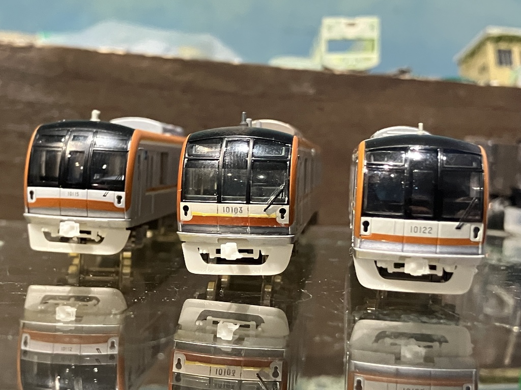 東京の10000系鍵穴地下電車用 スカート