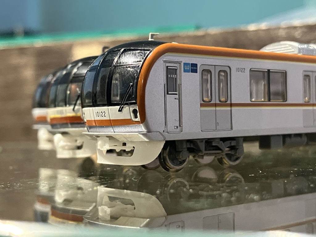 東京の10000系鍵穴地下電車用 スカート