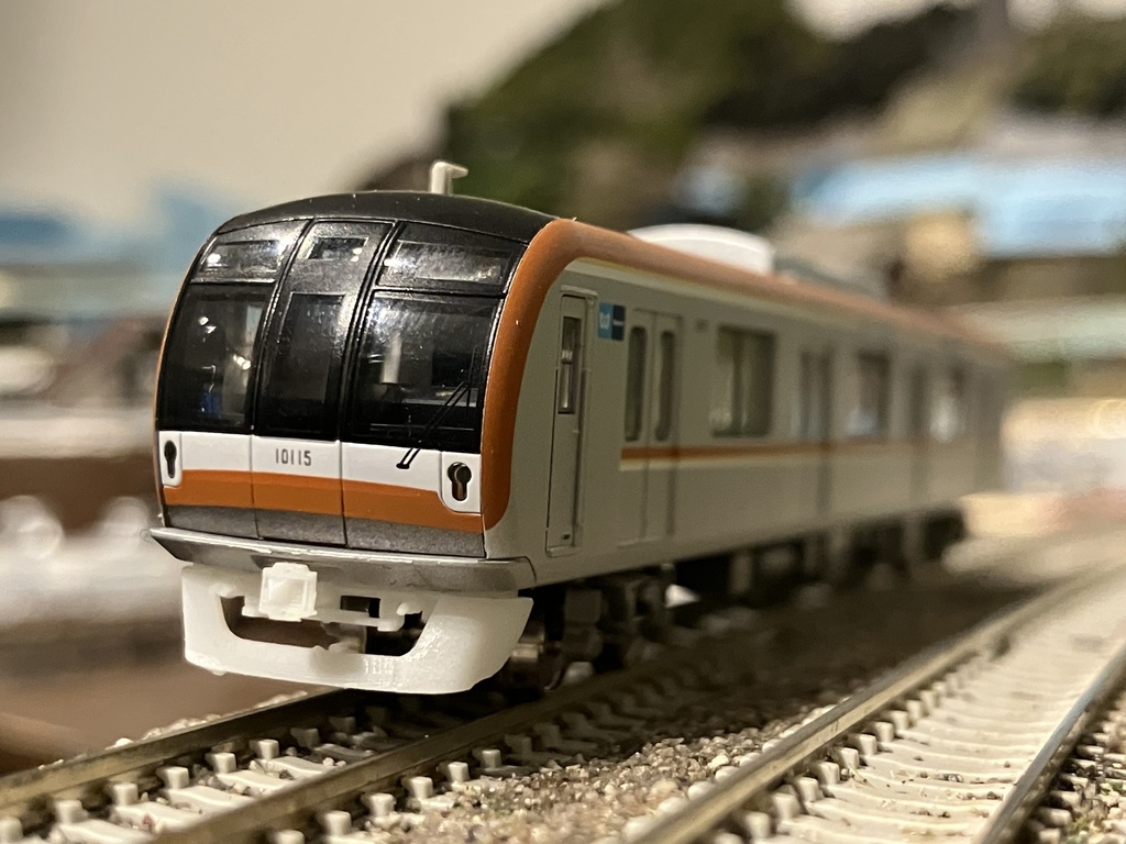 東京の10000系鍵穴地下電車用 スカート