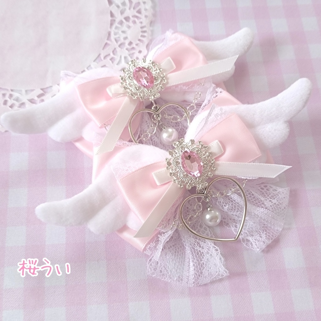 【ピンク】ふわふわ天使の羽根リボンクリップ　透かしオーバル