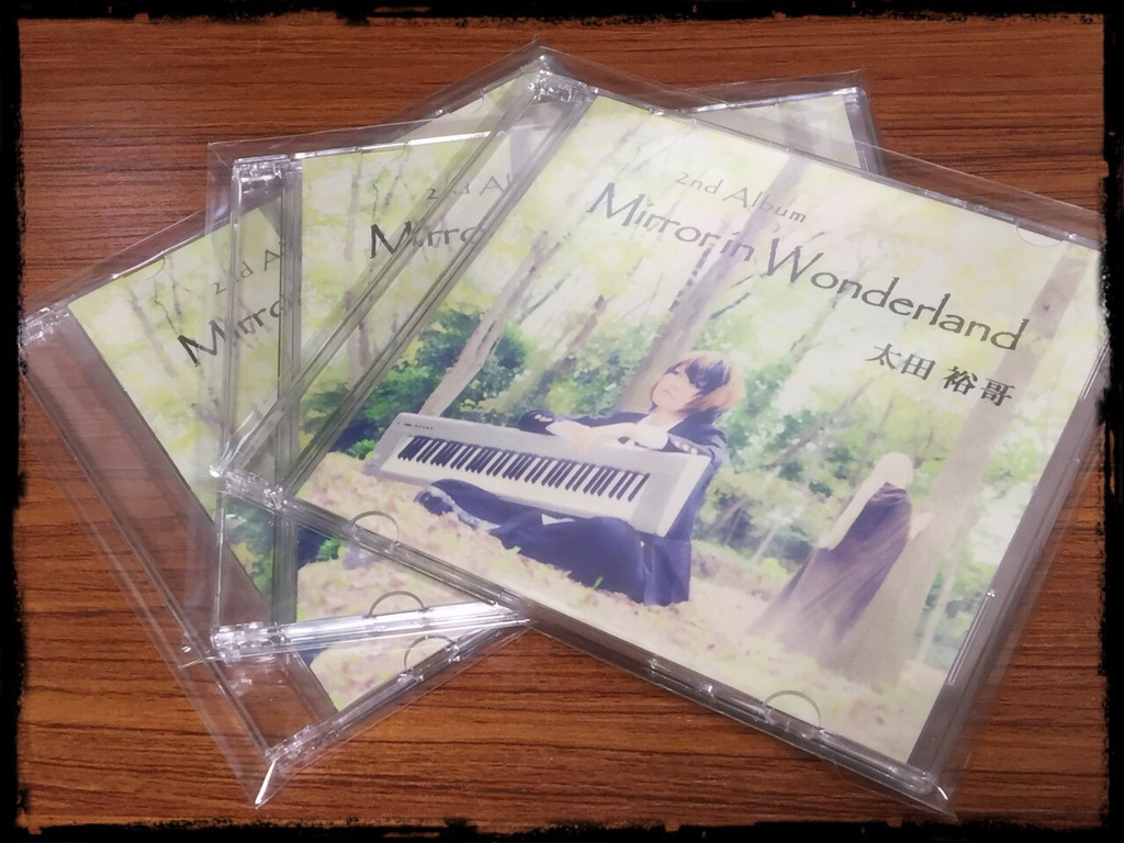 2ndアルバム『Mirror in Wonderland』