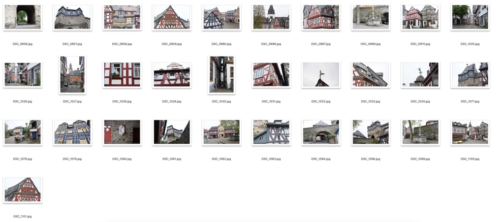 【背景資料画像】ドイツ木組みの家の街並みと教会