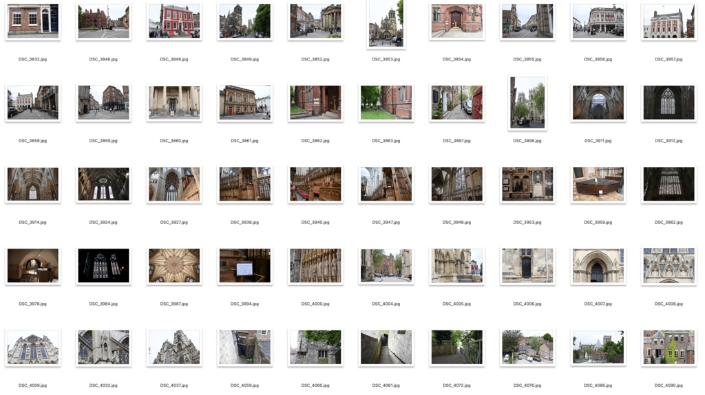 【背景資料画像】イギリスの街ヨークの街並みと大聖堂