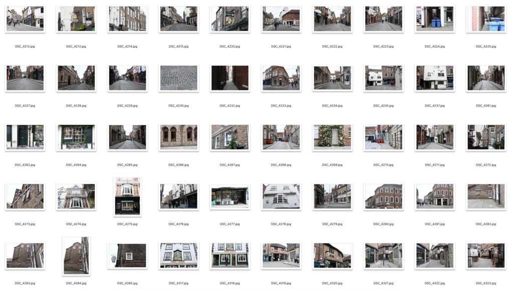 【背景資料画像】イギリスの街ヨークの街並みと大聖堂