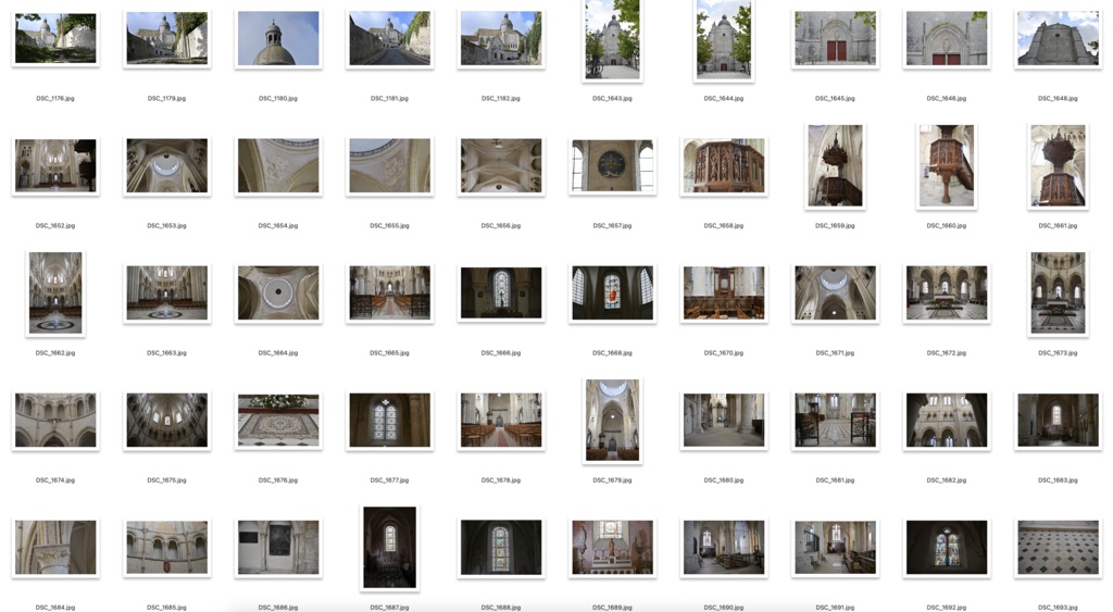 【背景資料画像】城壁に囲まれた中世の街並みフランス・プロヴァン(街並み・城壁・塔・教会)