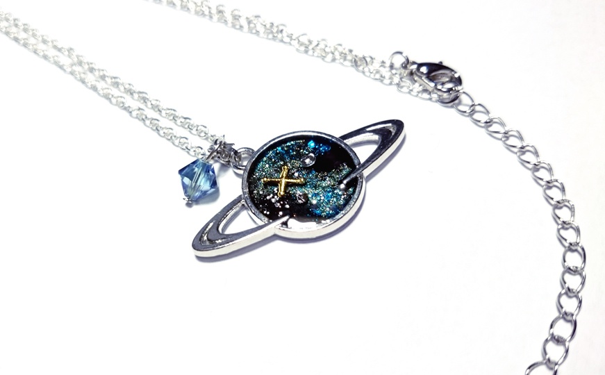 【再入荷】輝く惑星のペンダント