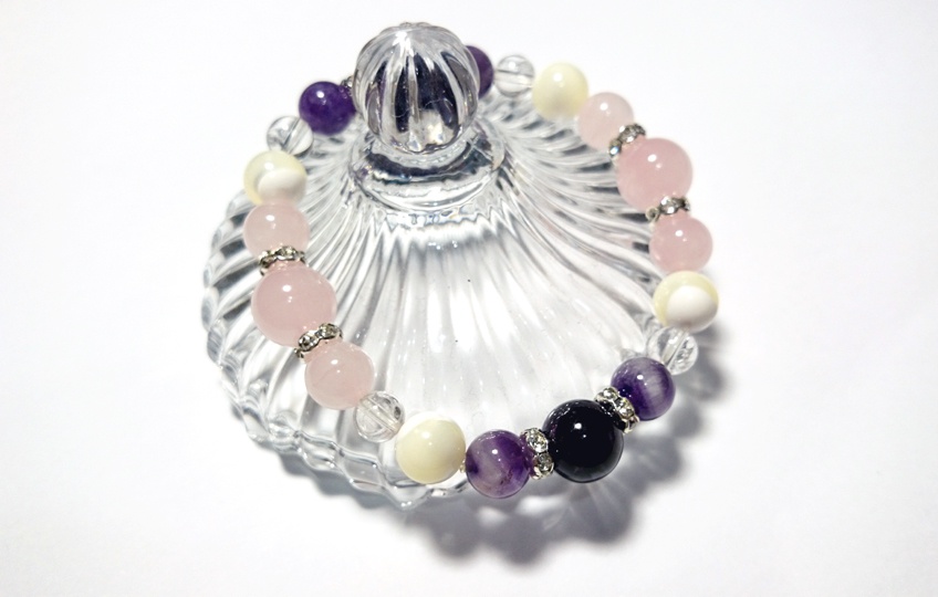アメシストのブレスレット