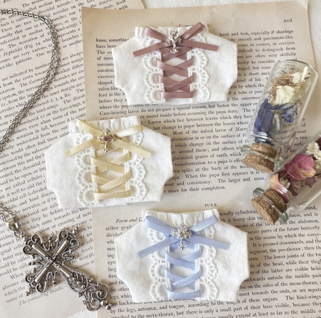 lace up blouse（ cross ✞ white ）
