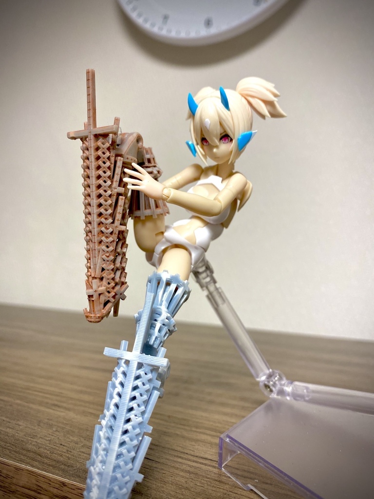 執行用特型模造聖釘脚 }{-elena