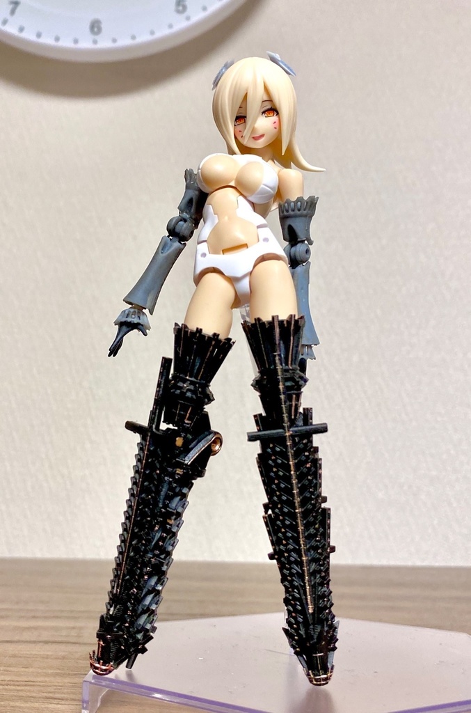 執行用特型模造聖釘脚 }{-elena