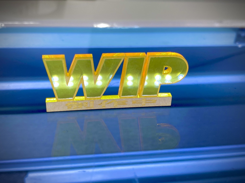 今作ってるWIP(UVで光る)