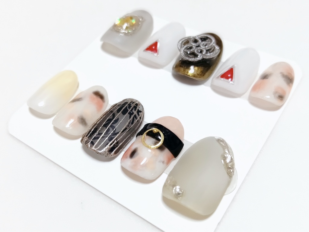 【作例】南泉一文字:一文字一家の硝子玉ねいるちっぷ