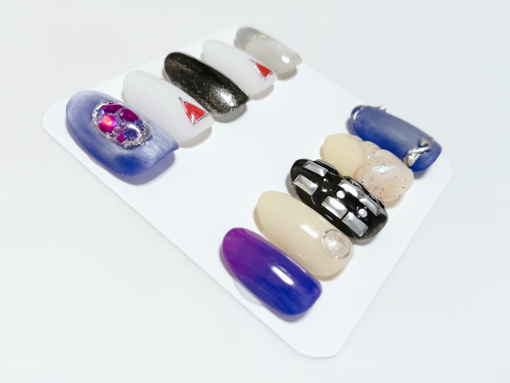 【作例】日光一文字:一文字一家の硝子玉ねいるちっぷ