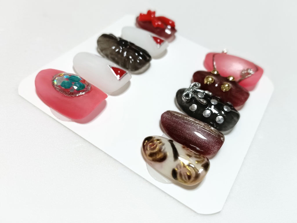 【作例】一文字則宗:一文字一家の硝子玉ねいるちっぷ