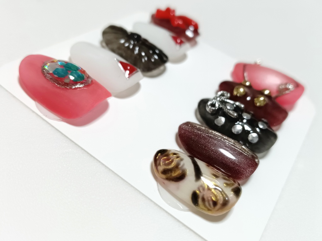 【作例】一文字則宗:一文字一家の硝子玉ねいるちっぷ