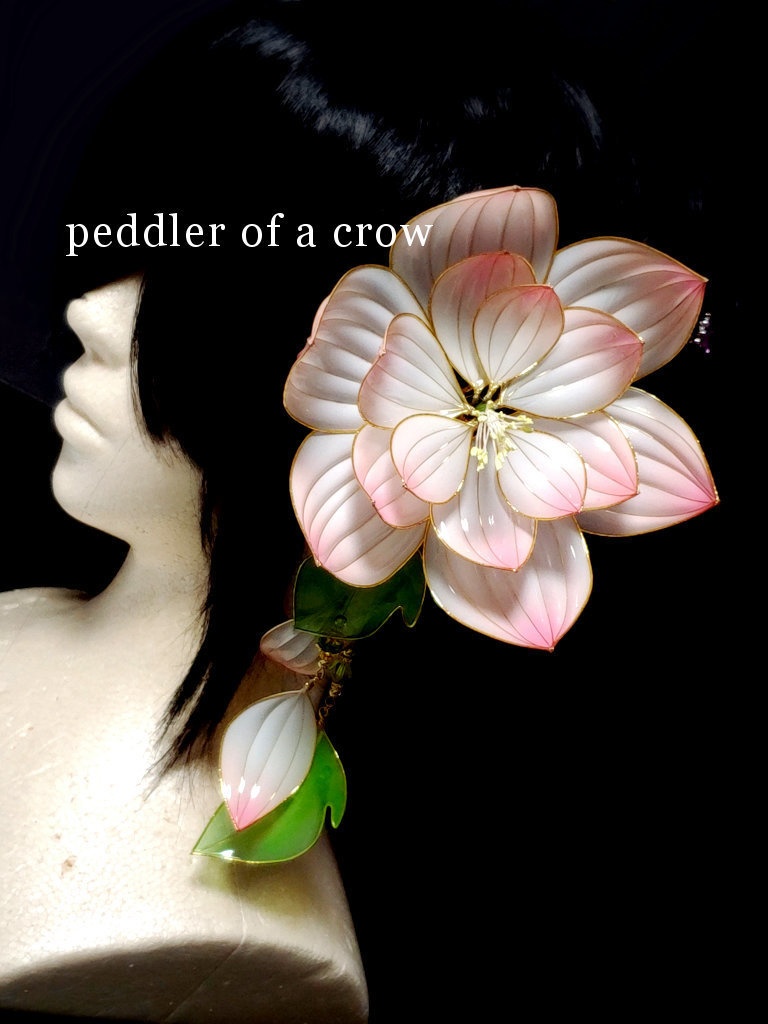 和風髪飾り 大 桃色蓮 Peddler Of A Crow Booth