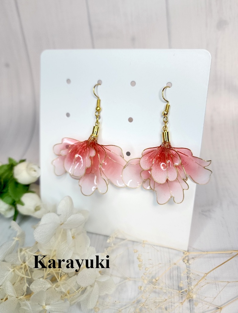 金魚の尾鰭耳飾り 3種各1個のみ/1ペア売り