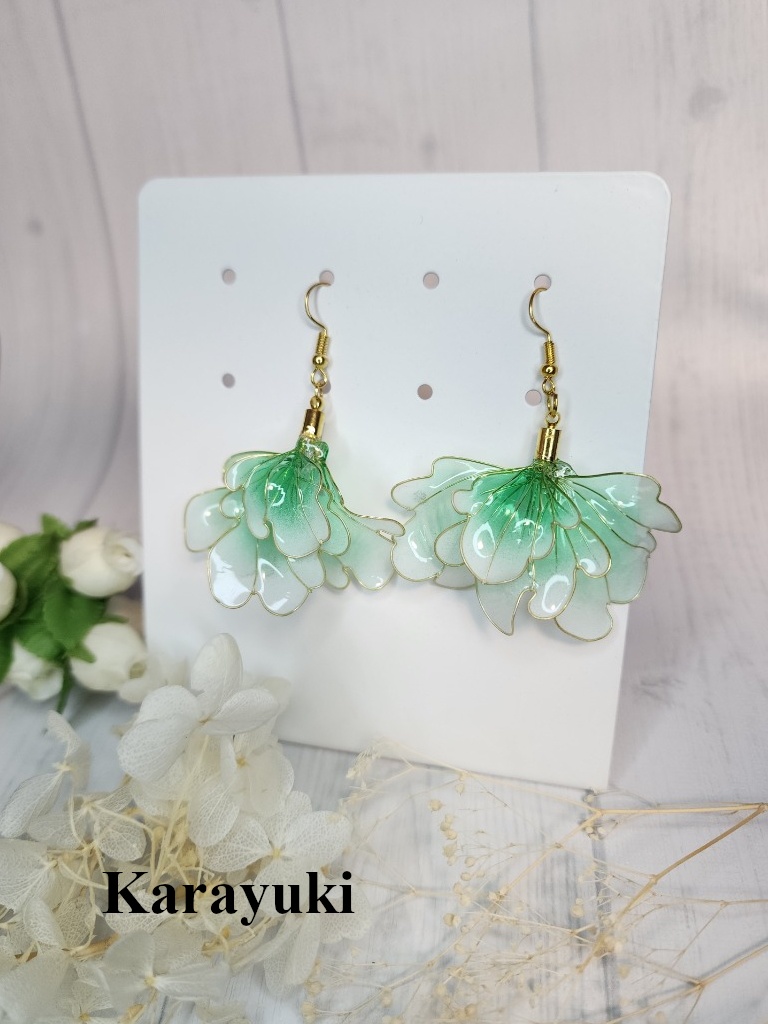 金魚の尾鰭耳飾り 3種各1個のみ/1ペア売り