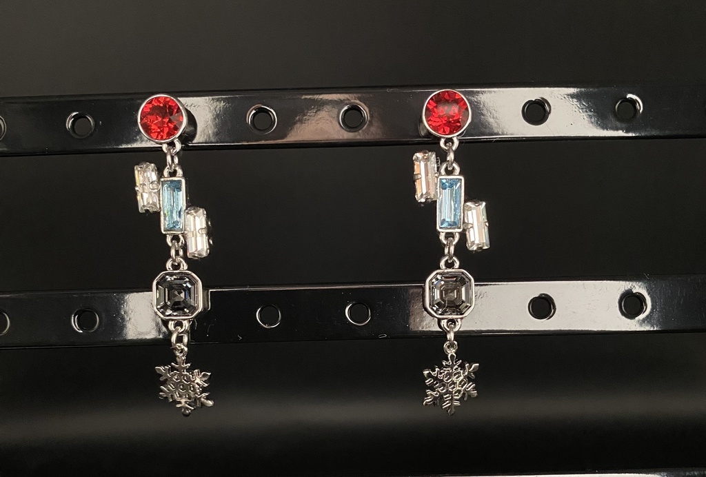 ギアッチョ風 ピアス