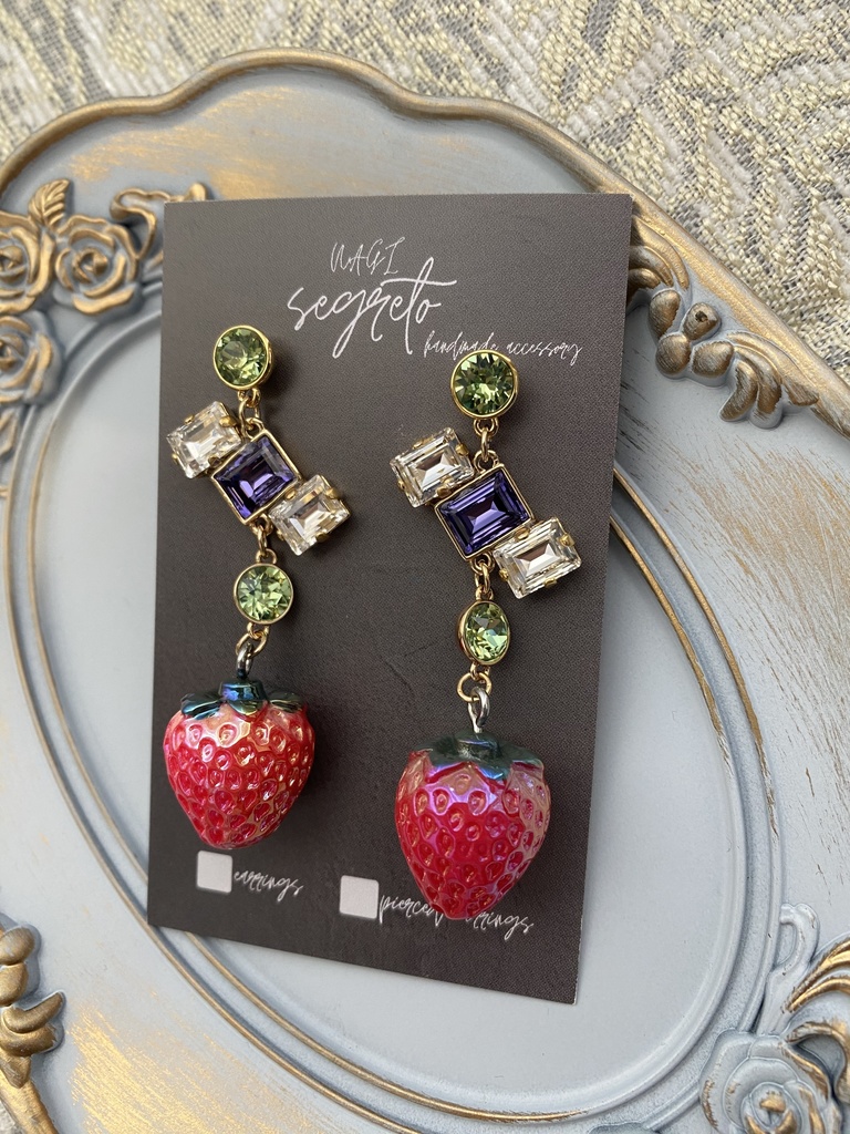 パンナコッタ・フーゴ風ピアス