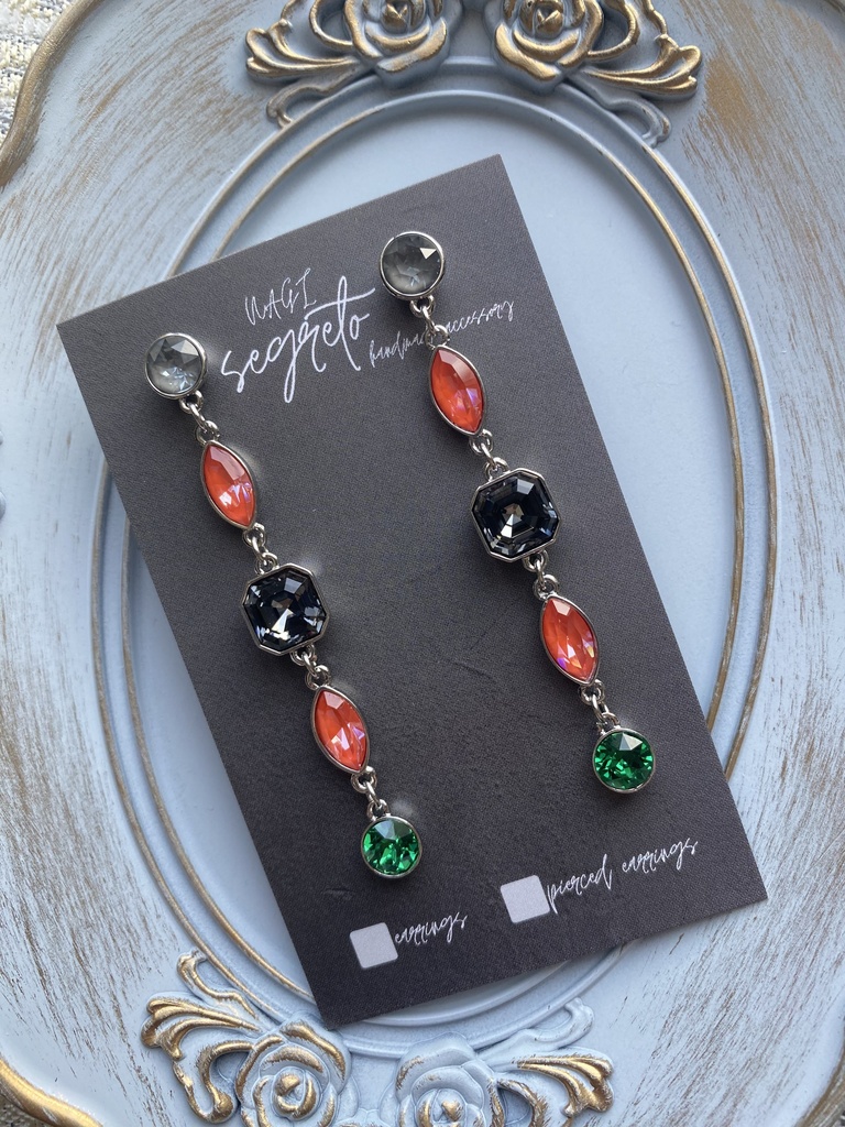 ホルマジオ風ピアス