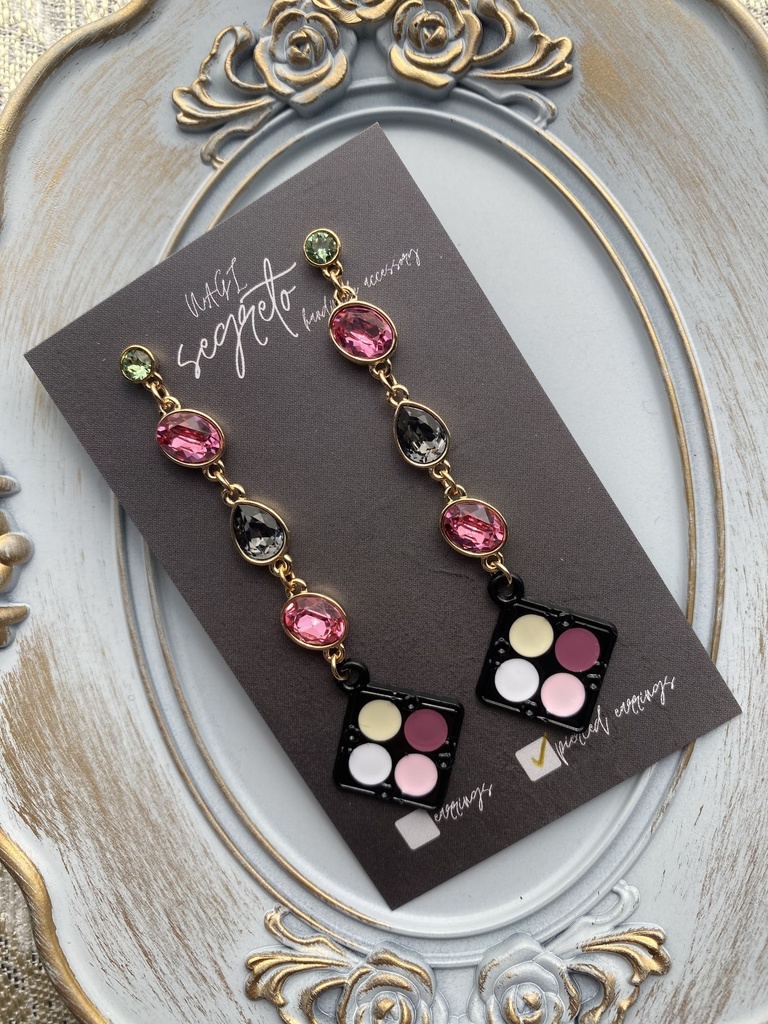 トリッシュ・ウナ風ピアス