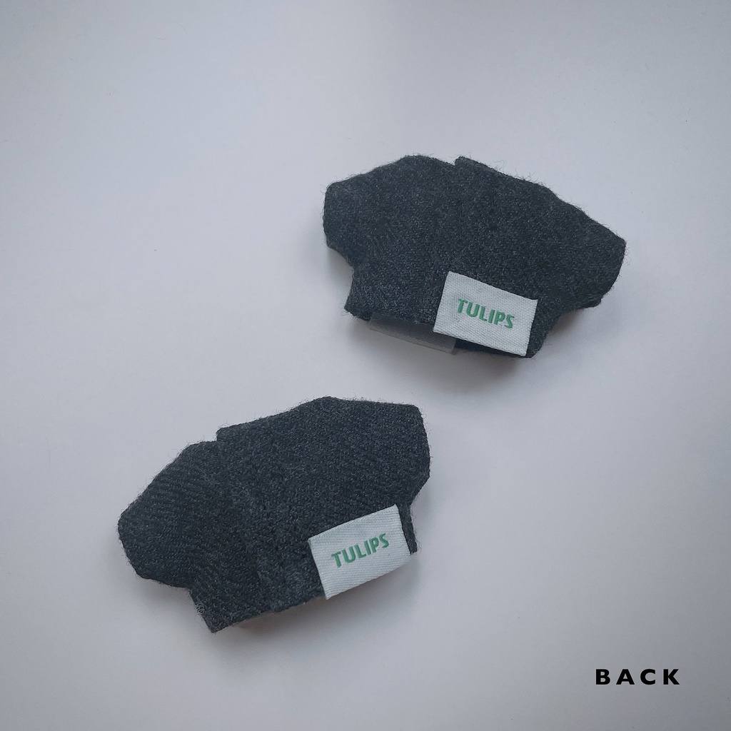 チューリップタグのニットシャツ