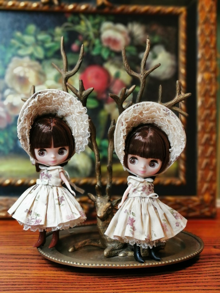 【ベージュ フローラル ドレス セット / プチブライス】Yenyumom