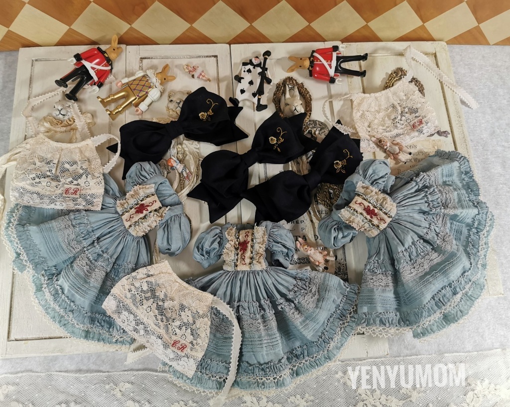 【アリス 刺繍 ドレス セット / ブライス / モモコ / オビツ24】Yenyumom