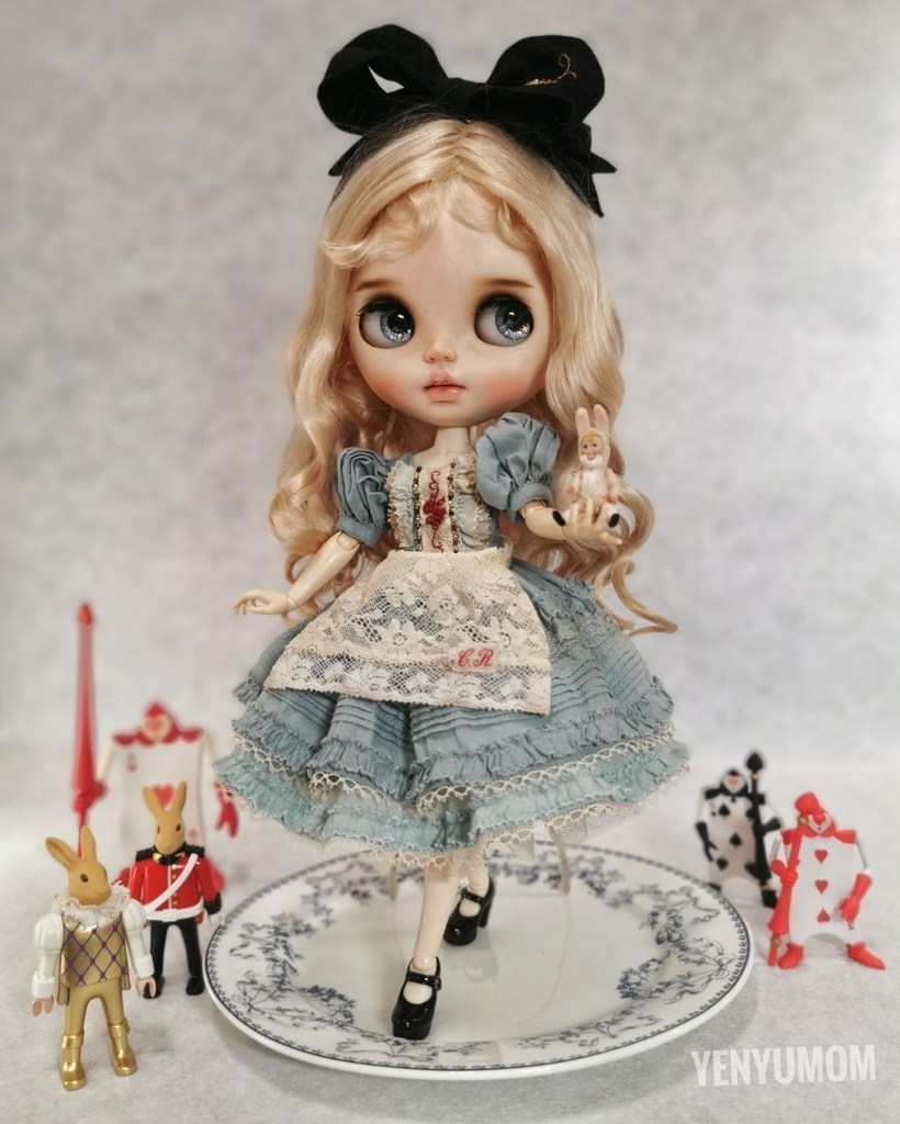 【アリス 刺繍 ドレス セット / ブライス / モモコ / オビツ24】Yenyumom