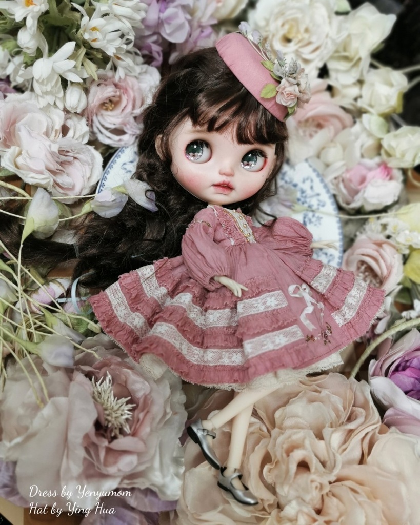 【ダスティローズ刺繍ドレスセット / ブライス / モモコ / オビツ24 / リカちゃん】Yenyumom