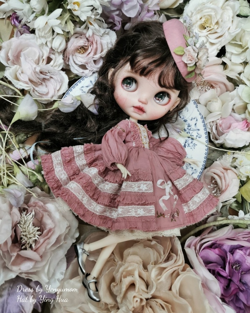 【ダスティローズ刺繍ドレスセット / ブライス / モモコ / オビツ24 / リカちゃん】Yenyumom