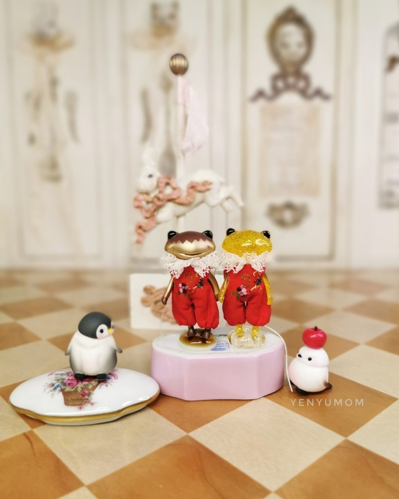 【ラフカラー 刺繍ロンパース 赤 / フォーチュンワンダフレンド】Yenyumom