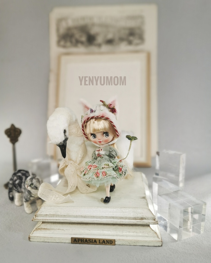【クローバーキティドレスセット】プチブライス / Yenyumom