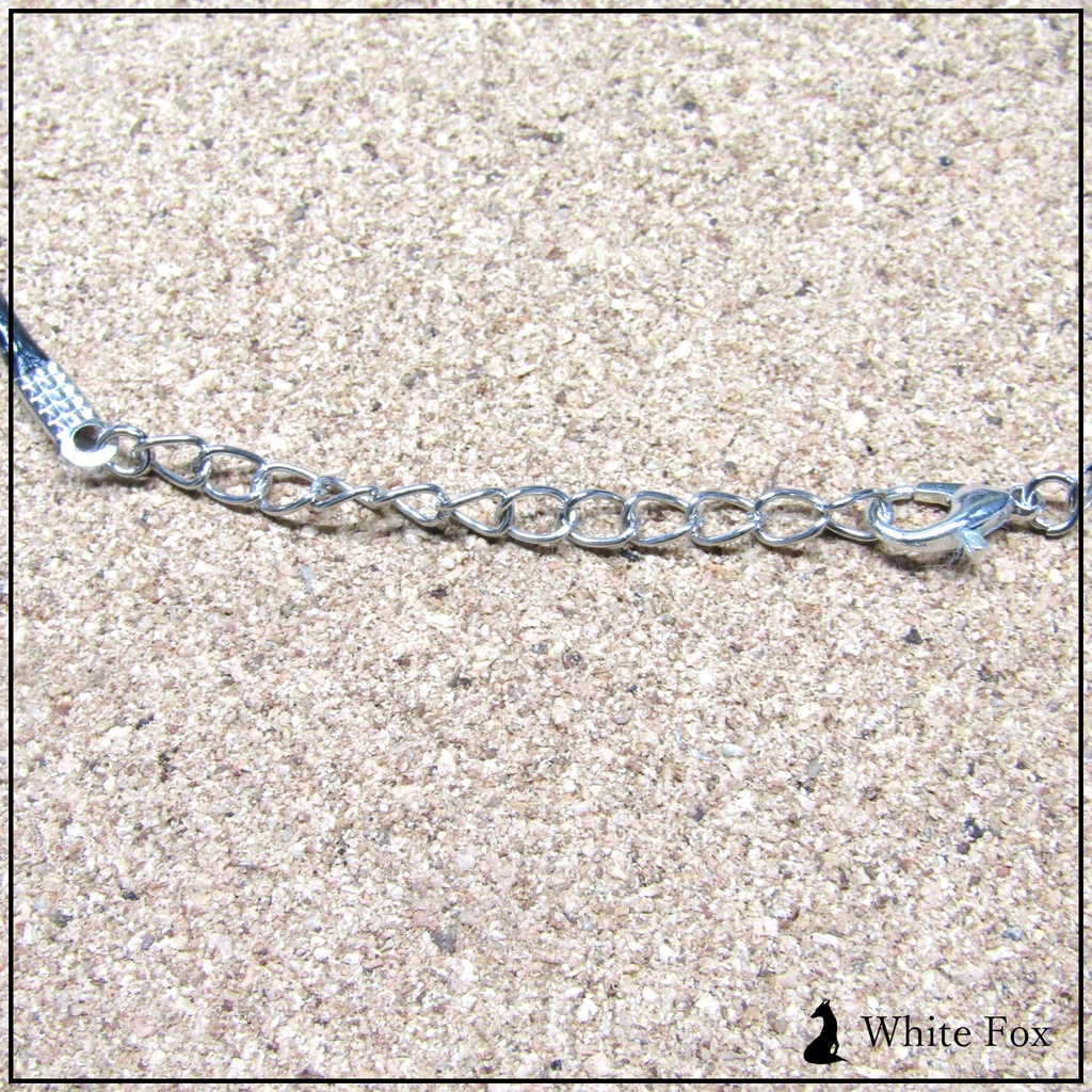 チェスの駒ネックレス(UVレジン)