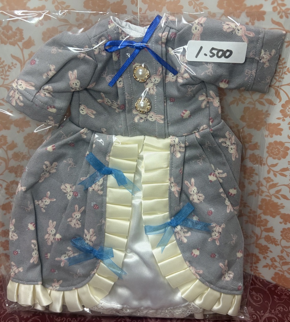 うさぎちゃんドレス