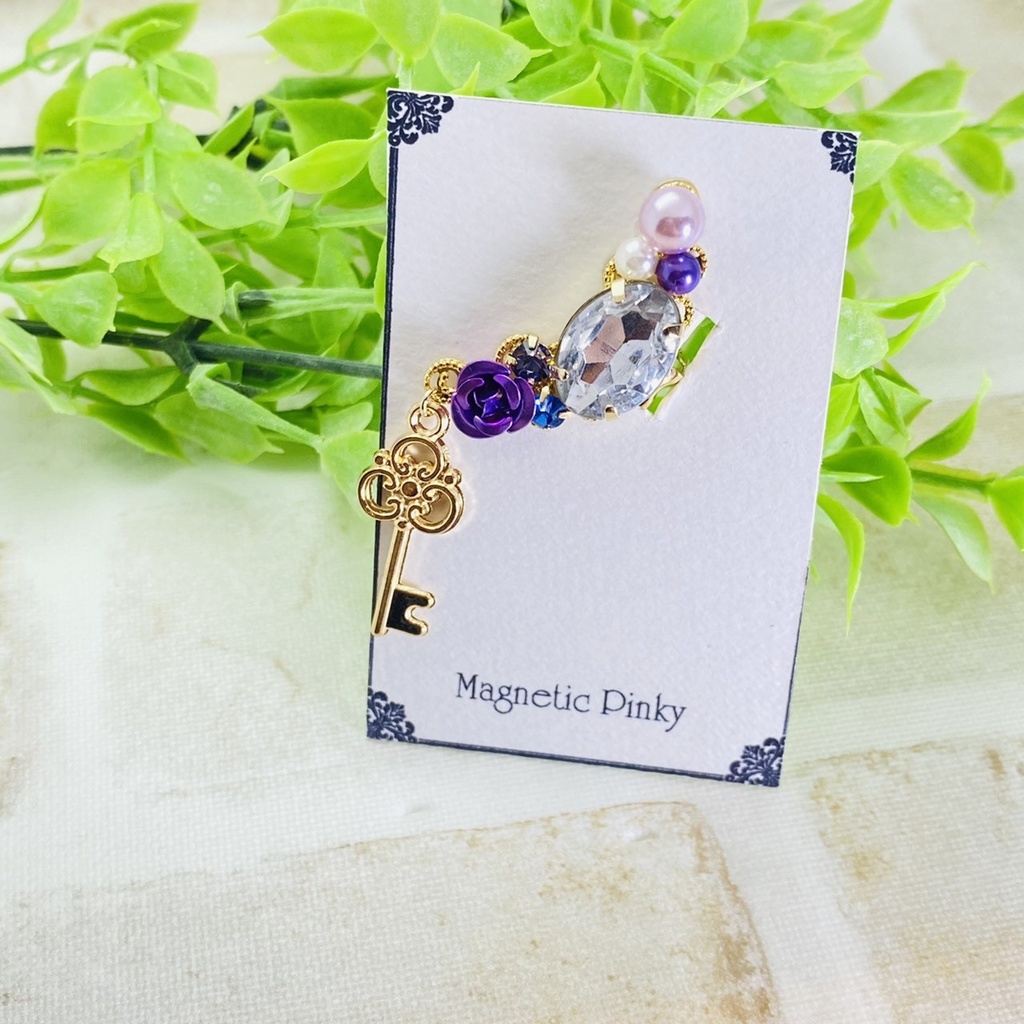 マジカルキー付イヤカフ