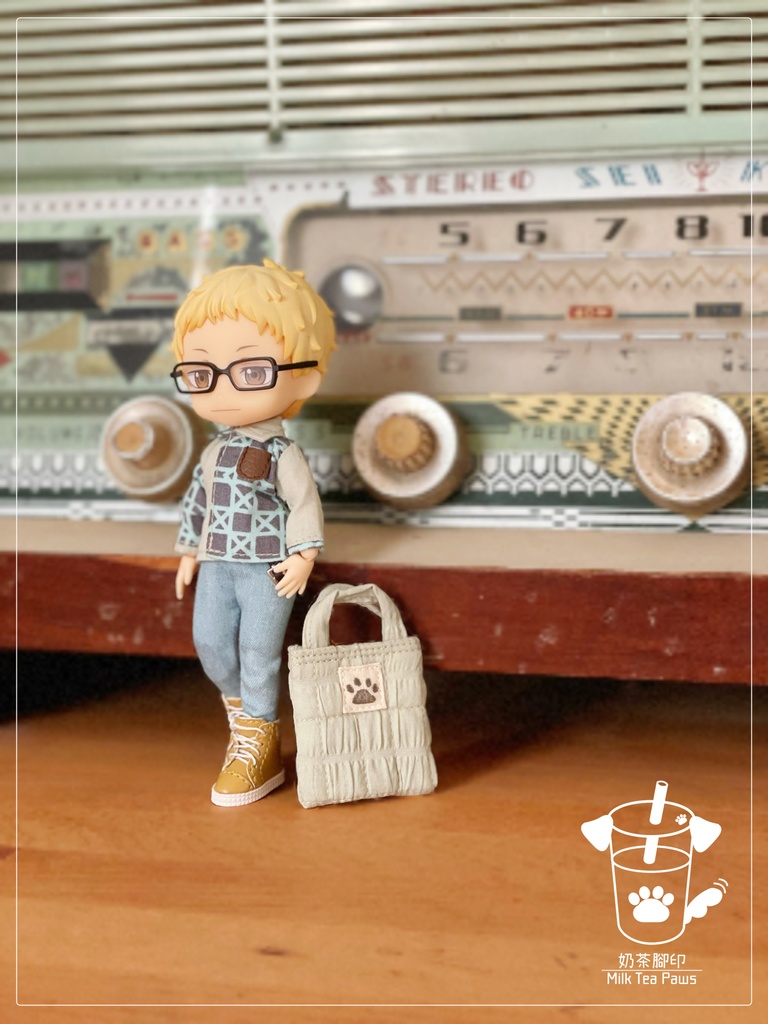 【オビツ11・1/12ドール小物】足跡ロゴキルティングショルダーバッグ 4色