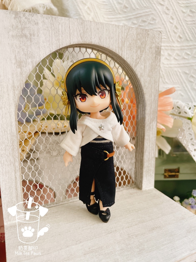 【オビツ11・1/12ドール服】不規則スリットスカート ①