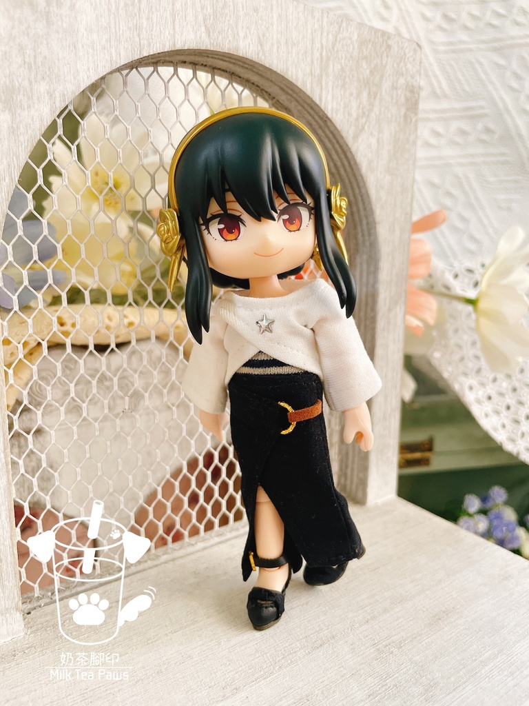 【オビツ11・1/12ドール服】不規則スリットスカート ①