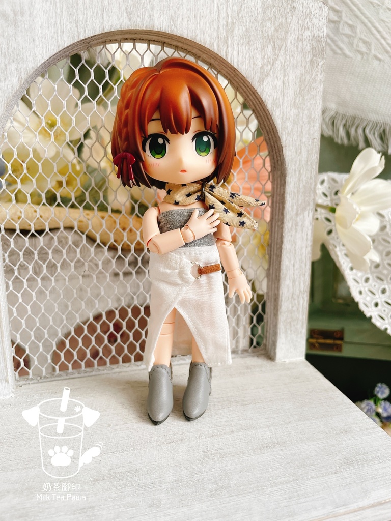 【オビツ11・1/12ドール服】不規則スリットスカート ①