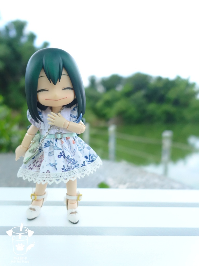 【オビツ11・1/12ドール服】初夏SP2・フリル袖花柄ワンピース